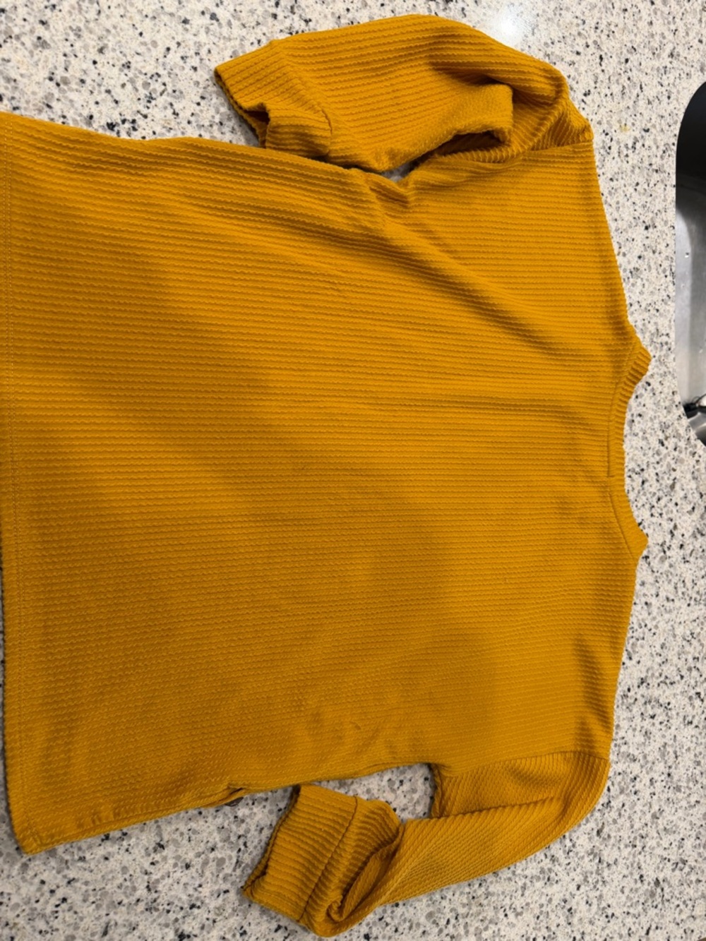 Textured Mustard Button-Hem Pullover Top - Picture 7 of 7